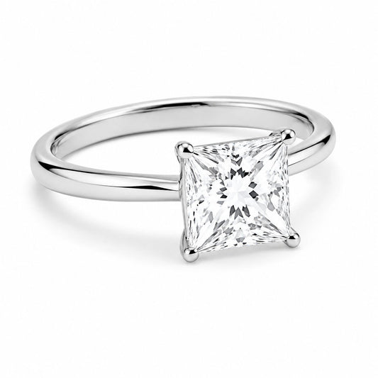 Solitario Corte Princesa de .50ct en Oro 14k